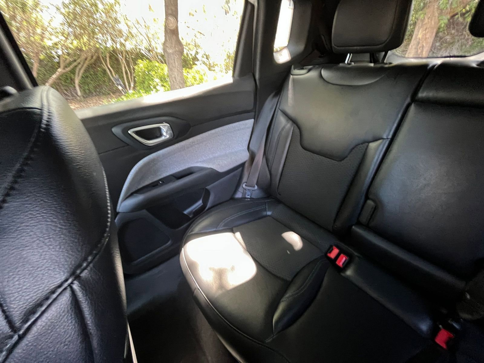 2023 Jeep Compass Latitude 33