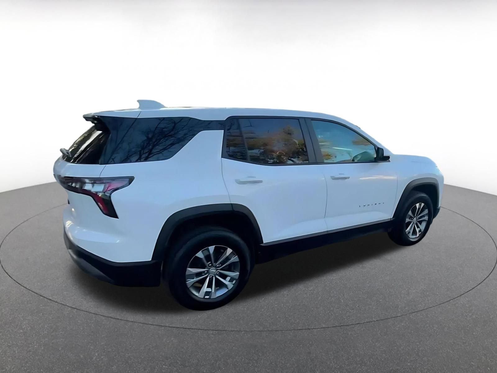 Thumbnail: 2025 Chevrolet Equinox - 15