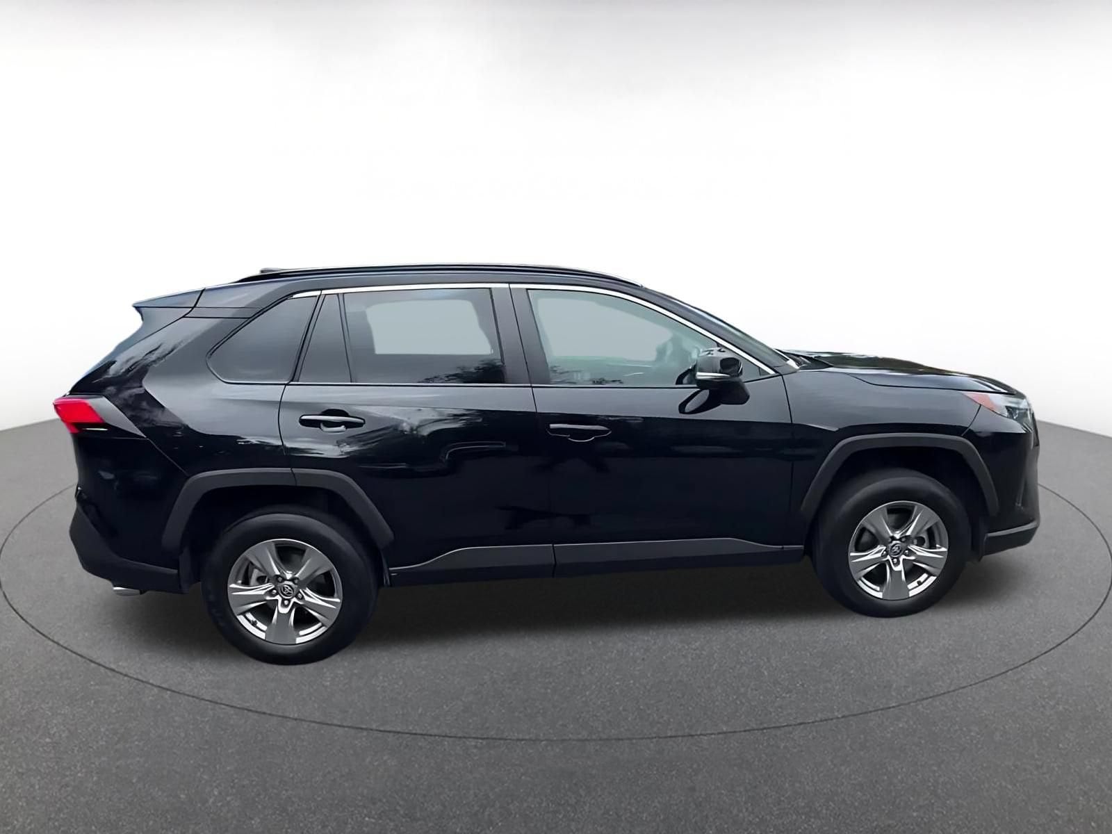 Thumbnail: 2024 Toyota RAV4 - 16