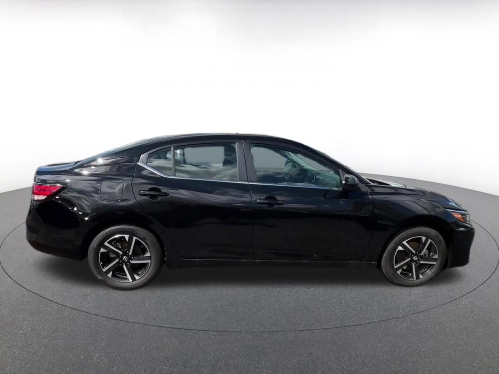 Thumbnail: 2025 Nissan Sentra - 16