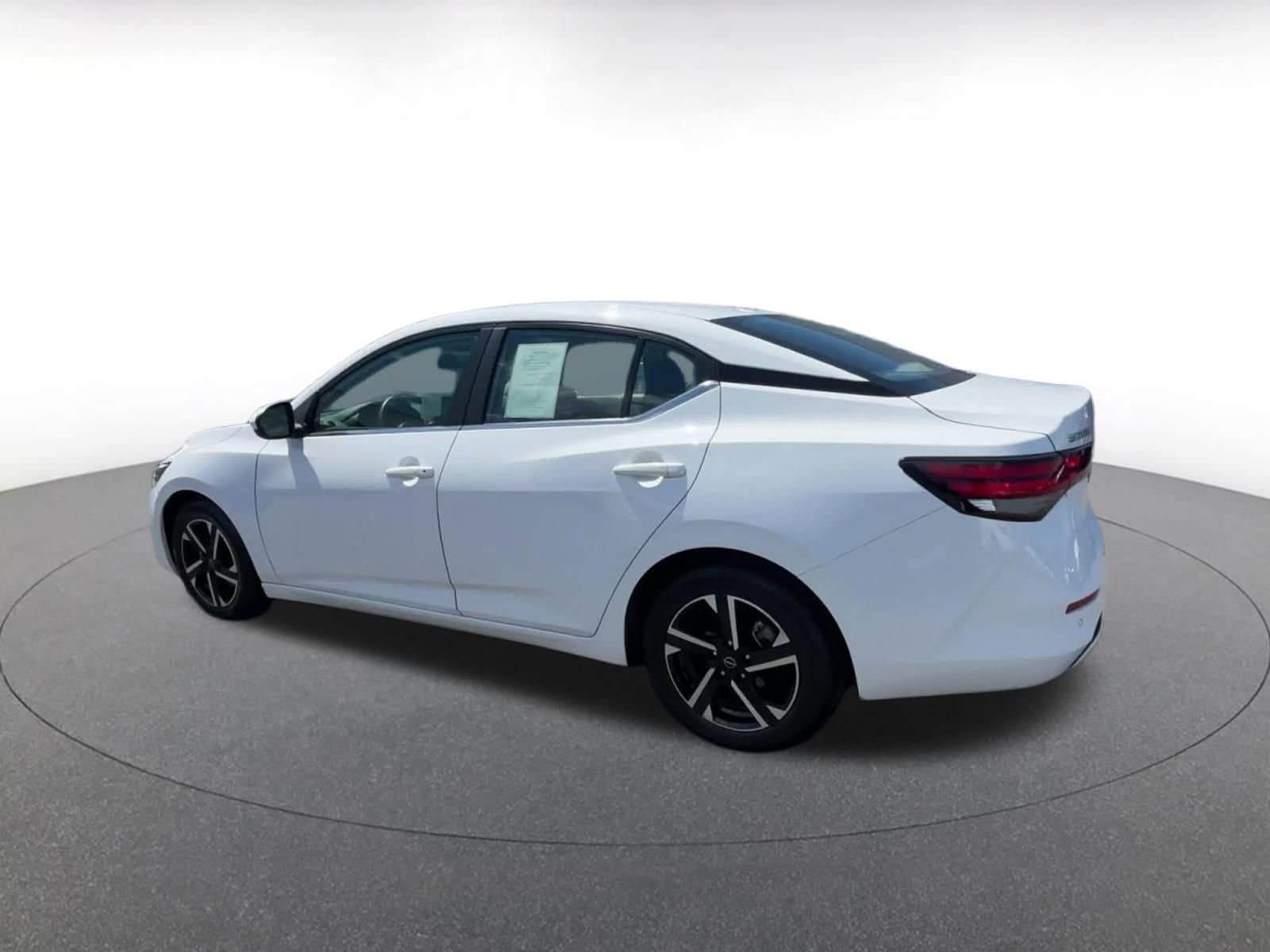 Thumbnail: 2024 Nissan Sentra - 8