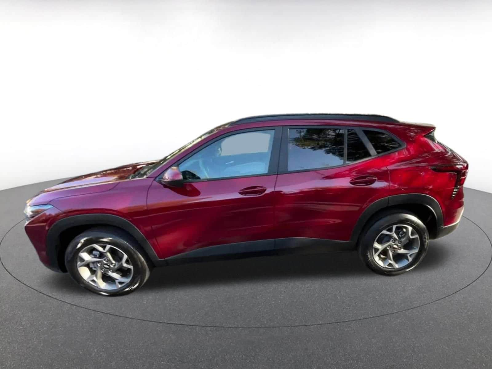 Thumbnail: 2025 Chevrolet Trax - 9