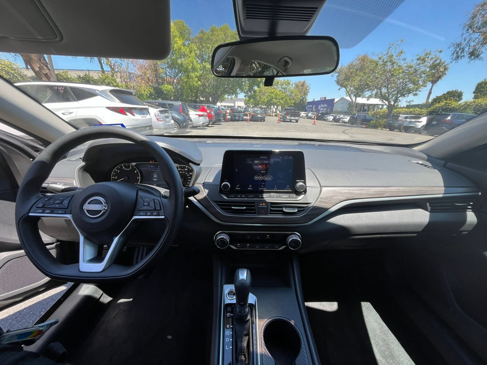 Thumbnail: 2025 Nissan Altima - 28