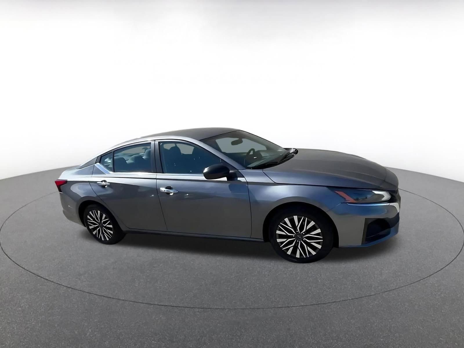 Thumbnail: 2025 Nissan Altima - 2