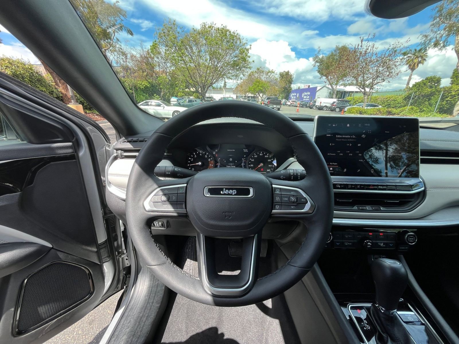 Thumbnail: 2025 Jeep Compass - 35