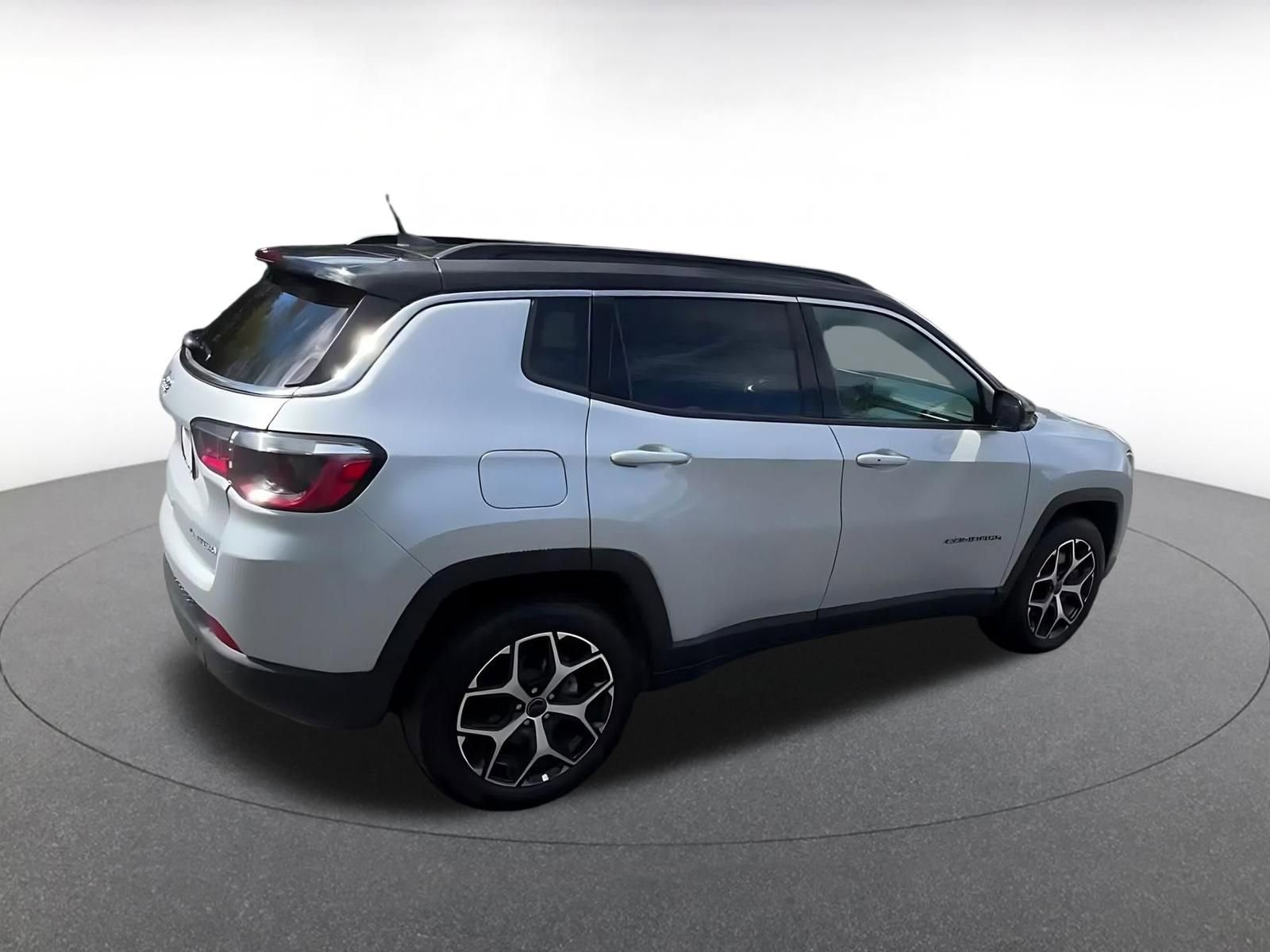 Thumbnail: 2025 Jeep Compass - 14