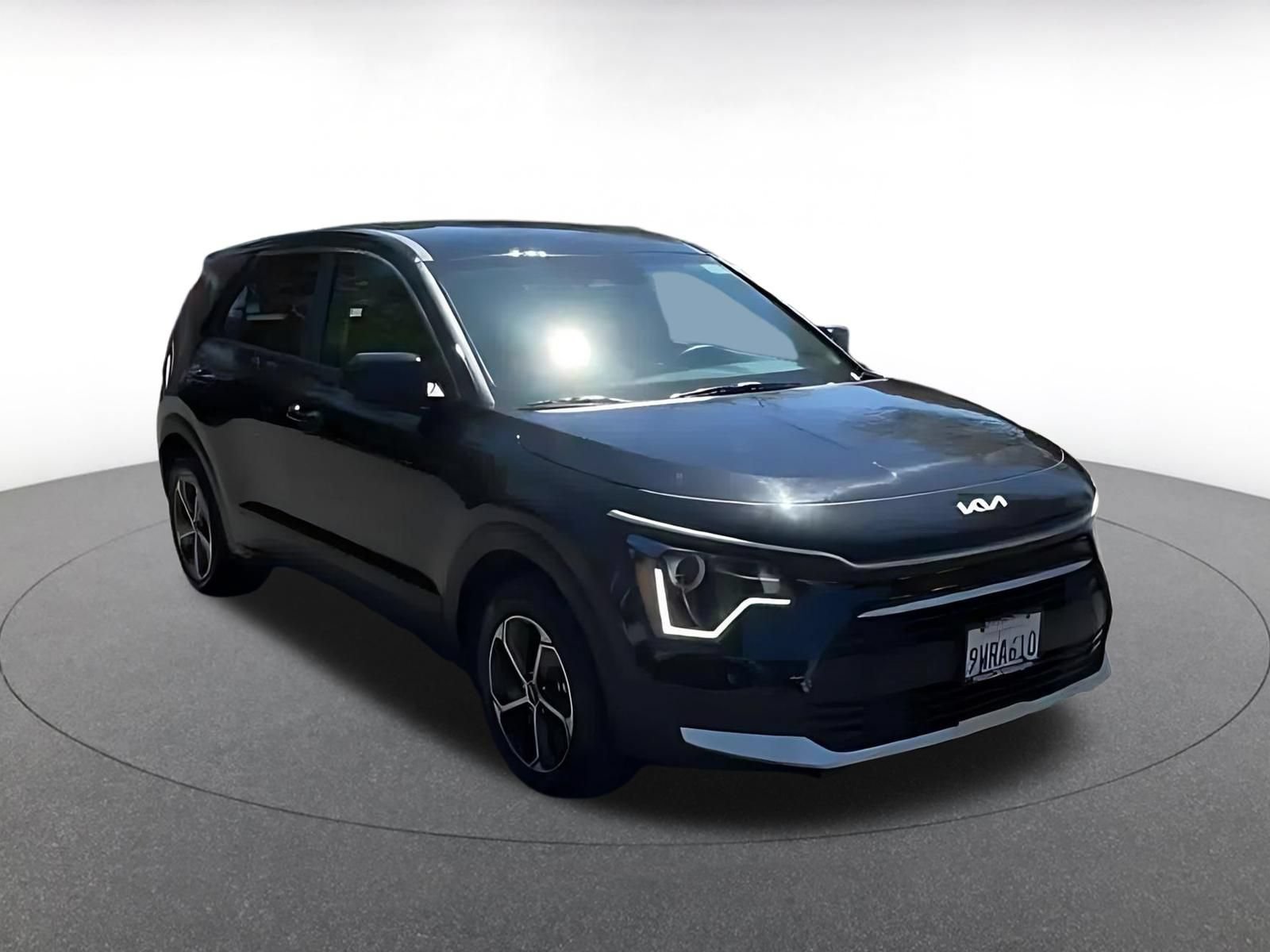 Thumbnail: 2026 Kia Niro - 3