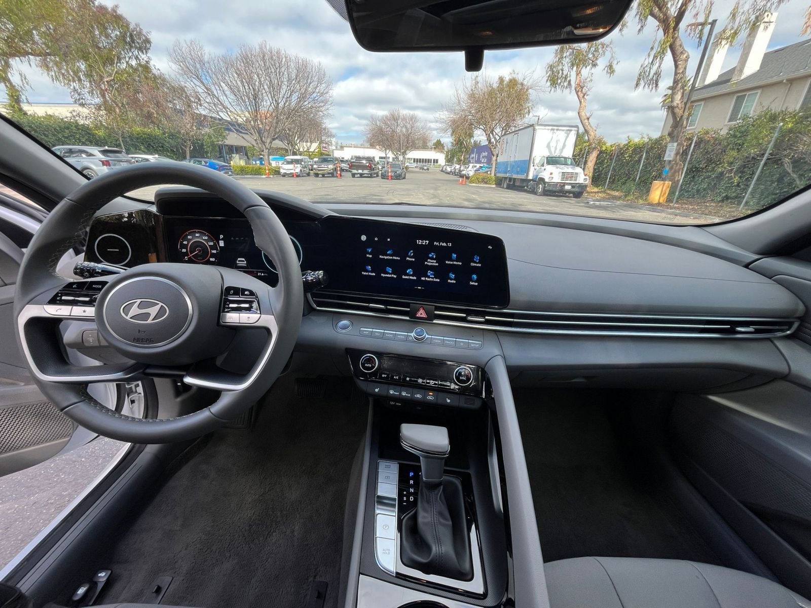 Thumbnail: 2025 Hyundai Elantra - 34