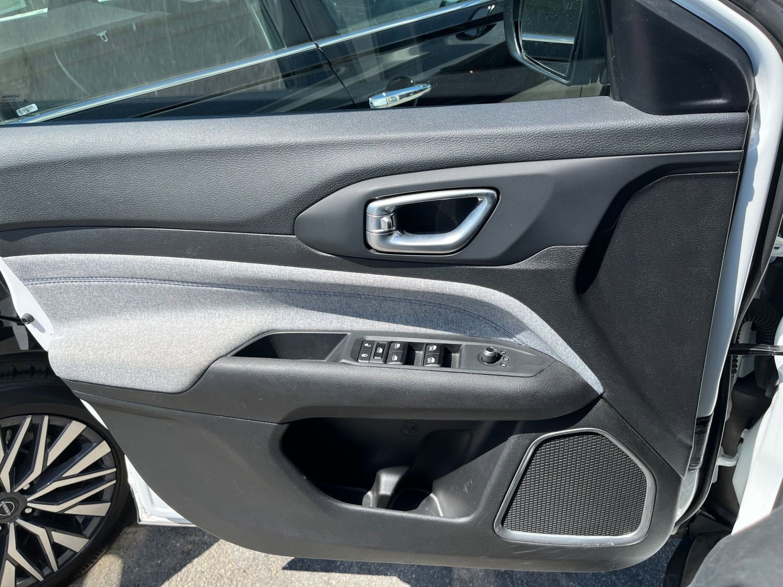 Thumbnail: 2025 Jeep Compass - 18