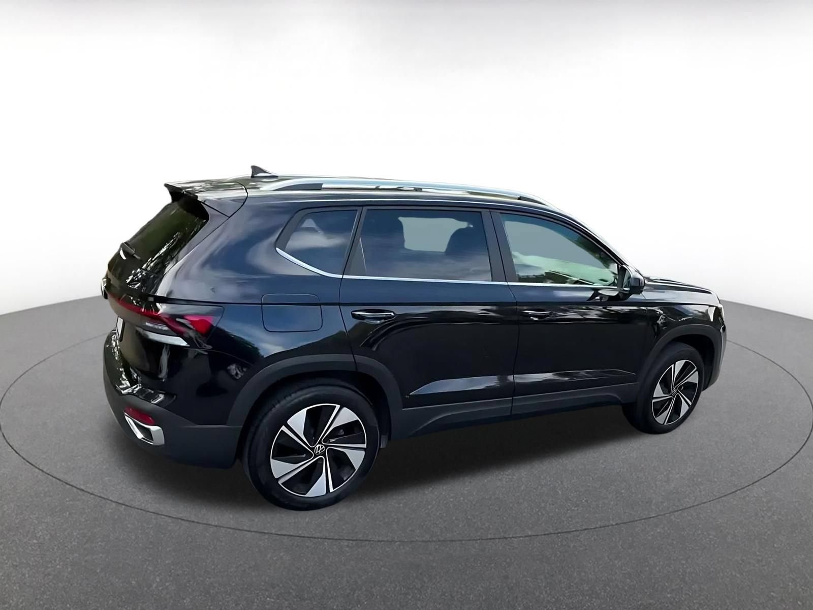 Thumbnail: 2026 Volkswagen Taos - 14