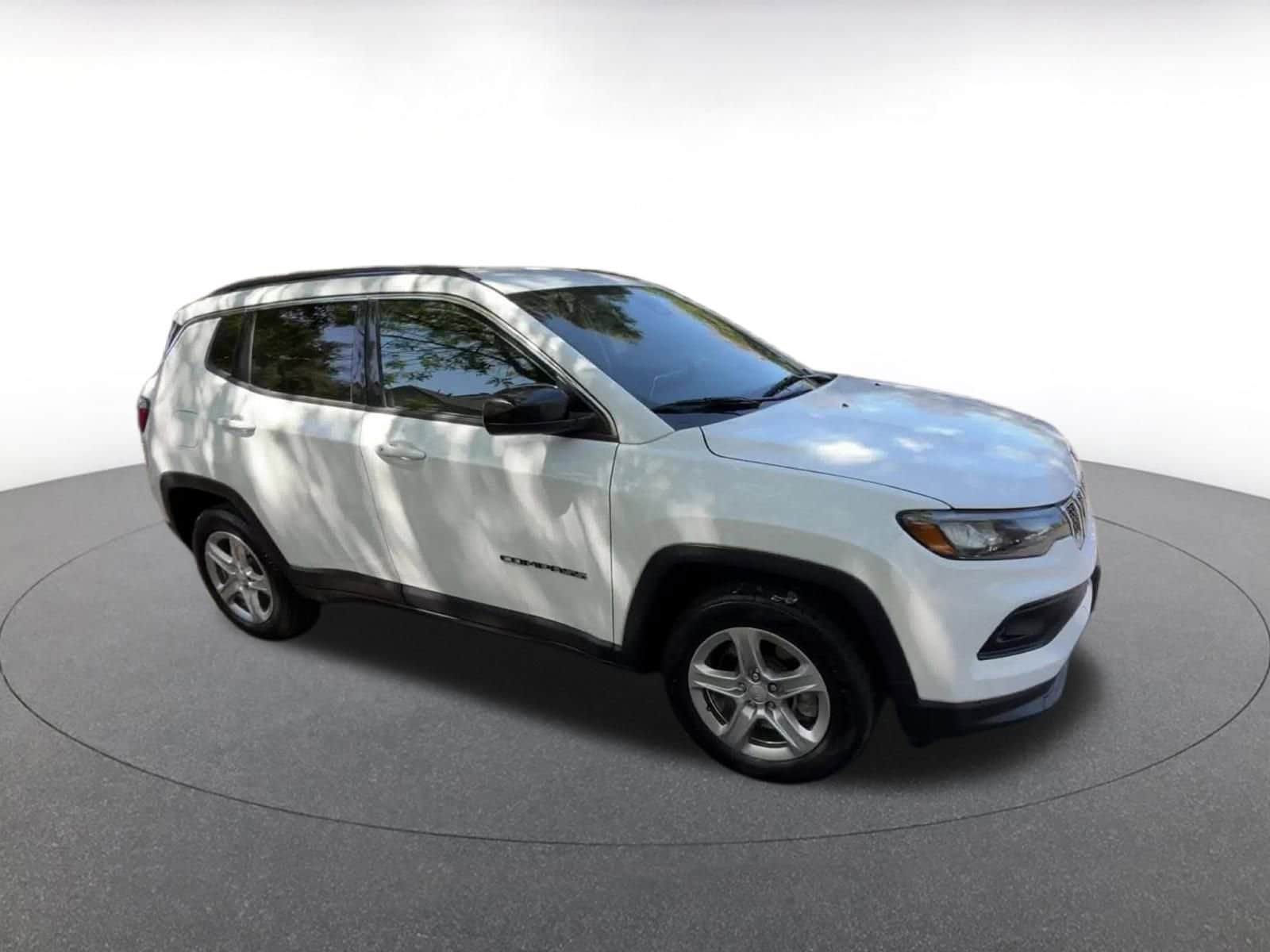 2023 Jeep Compass Latitude 2