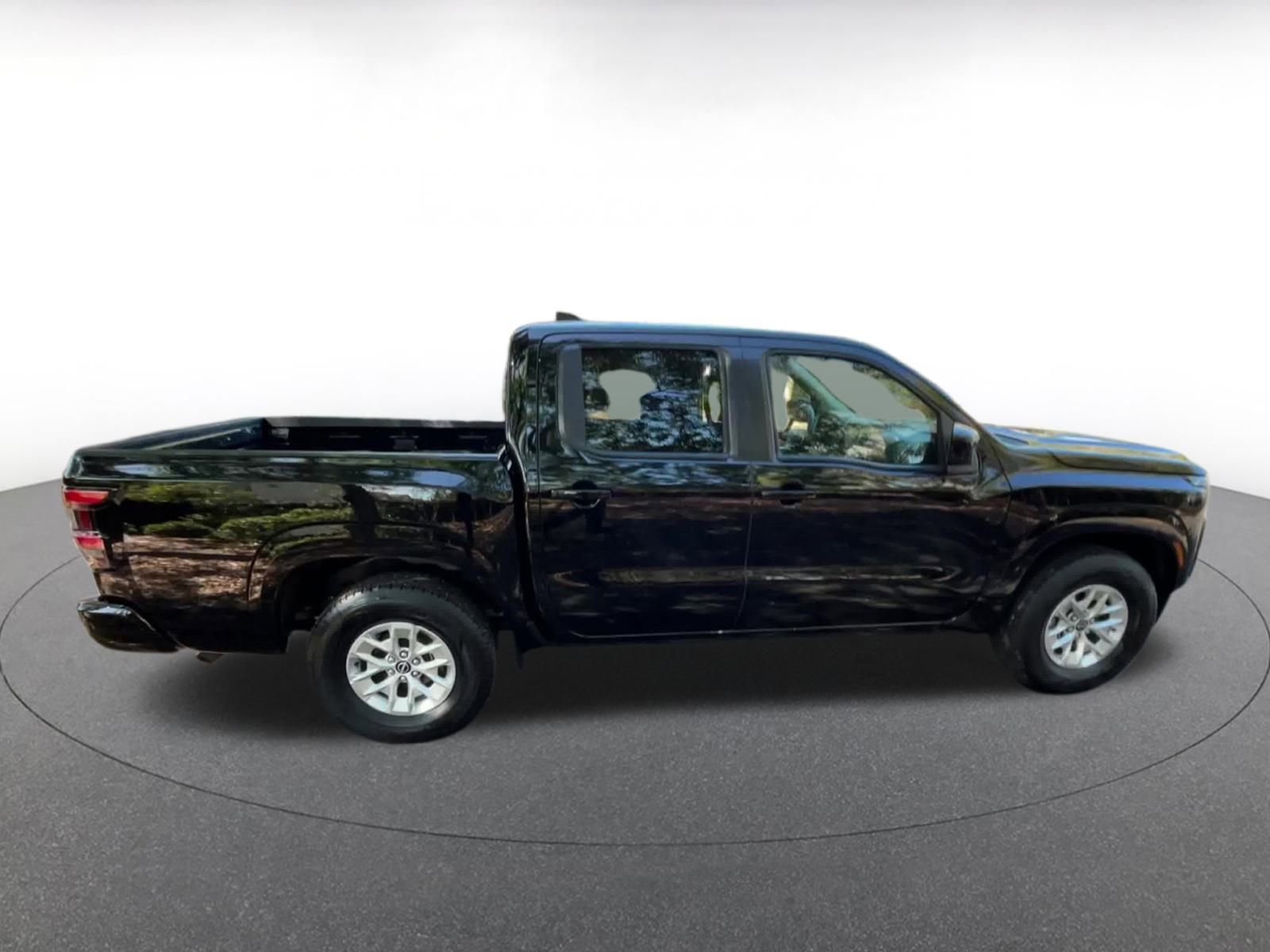 Thumbnail: 2024 Nissan Frontier - 16