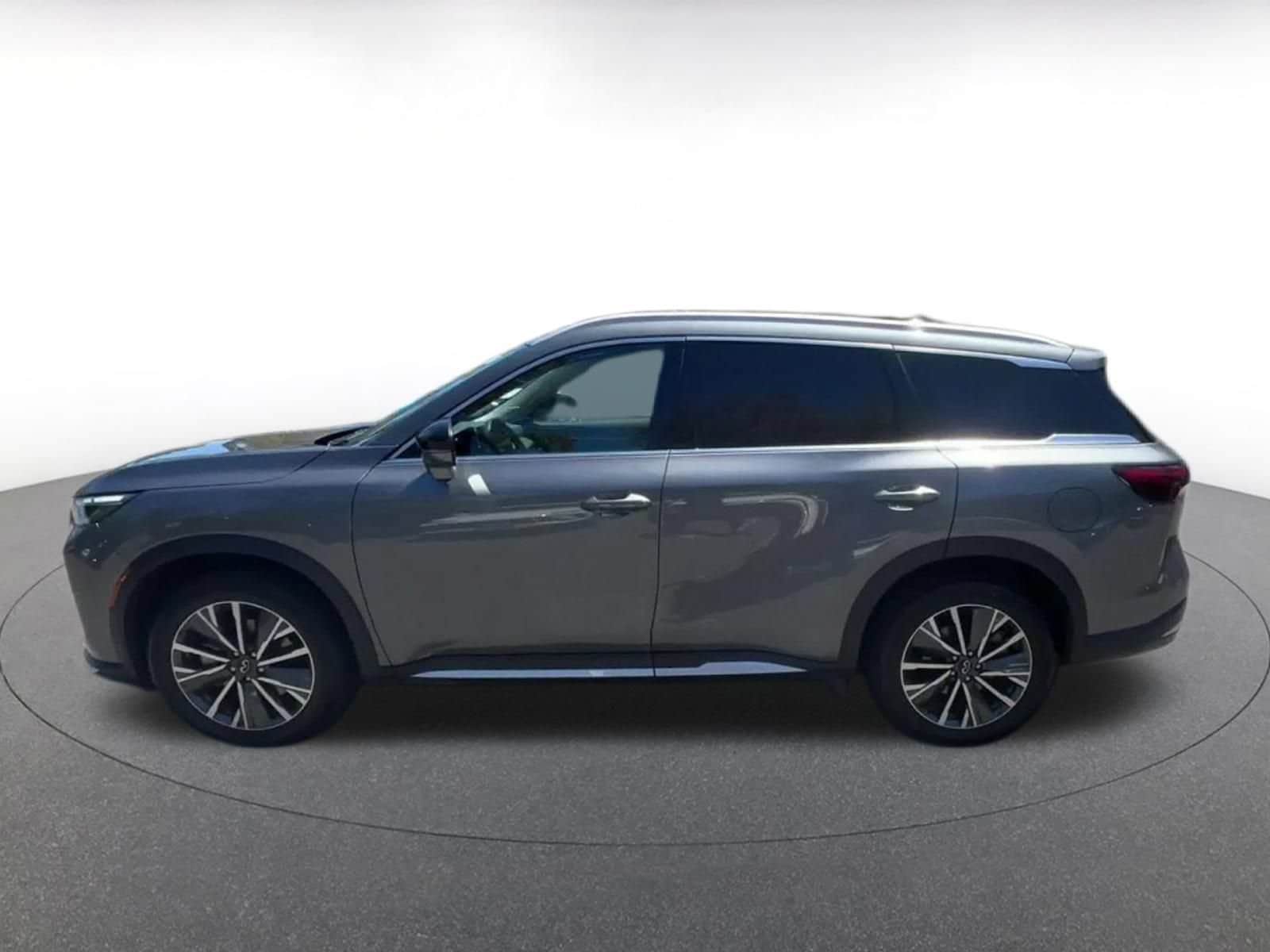 Thumbnail: 2026 INFINITI QX60 - 9