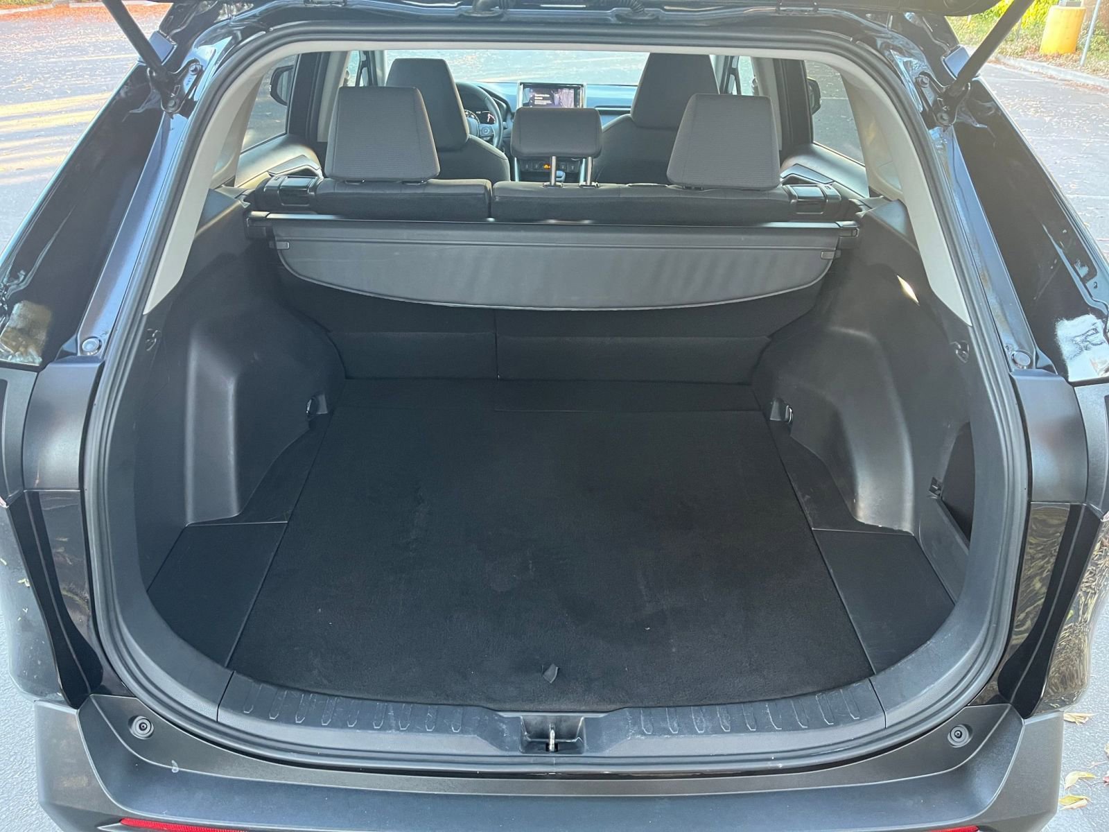 Thumbnail: 2025 Toyota RAV4 - 30