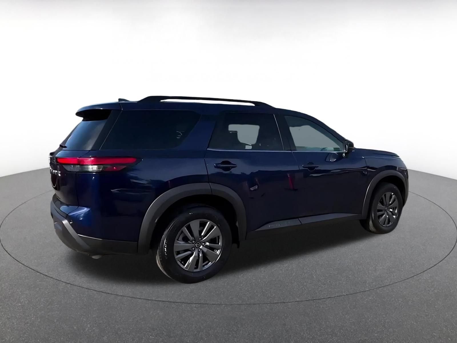 Thumbnail: 2025 Nissan Pathfinder - 11