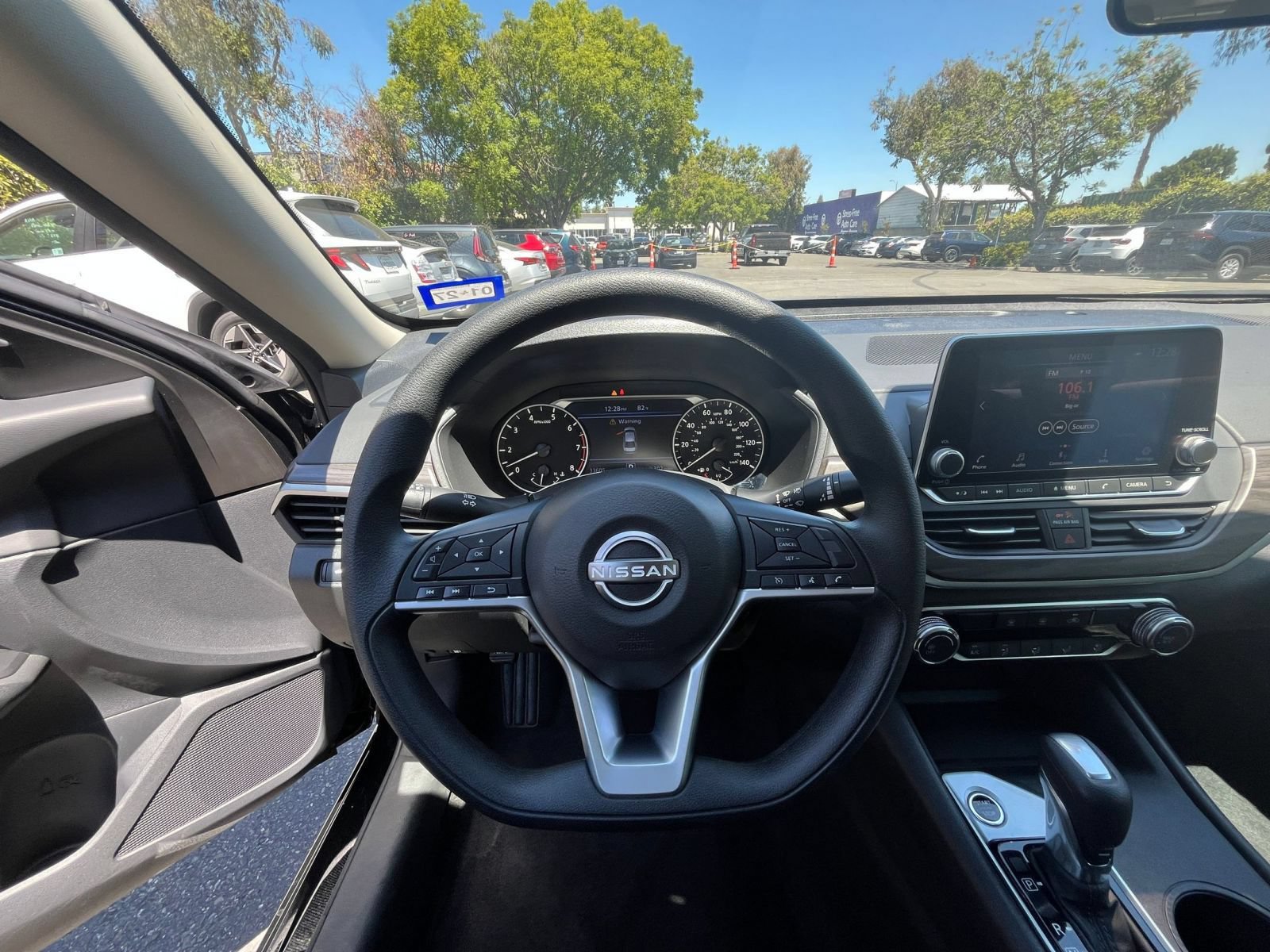 Thumbnail: 2025 Nissan Altima - 29