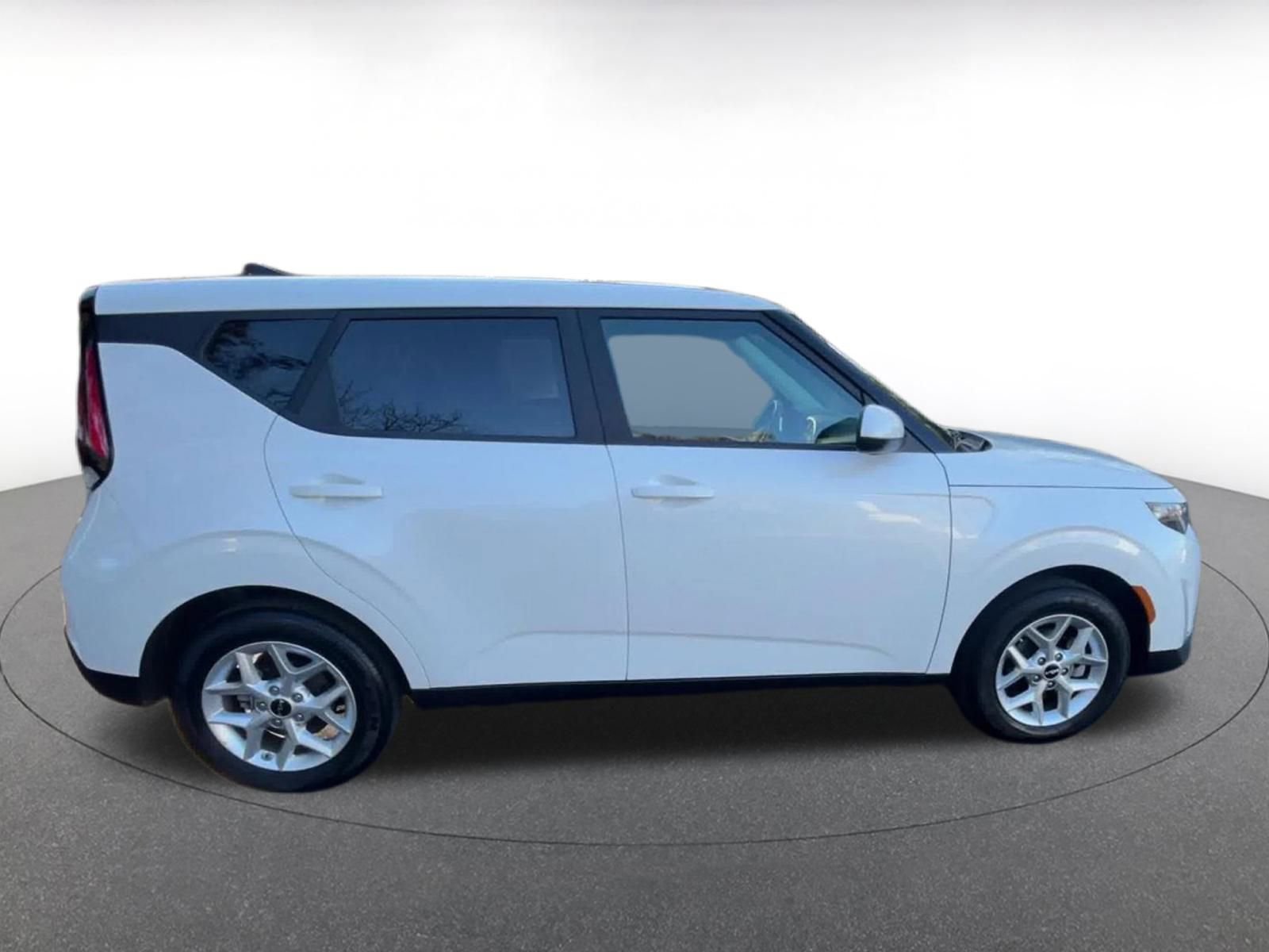 Thumbnail: 2025 Kia Soul - 16