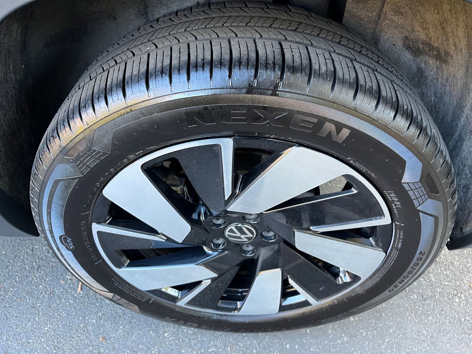 Thumbnail: 2025 Volkswagen Atlas - 31