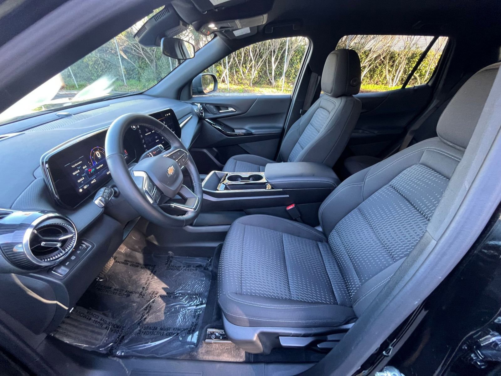 Thumbnail: 2025 Chevrolet Equinox - 24