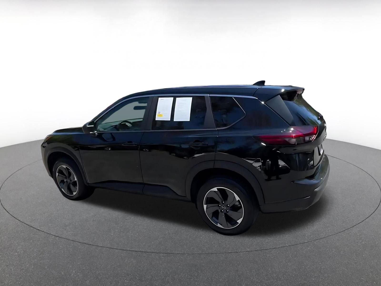 Thumbnail: 2025 Nissan Rogue - 10