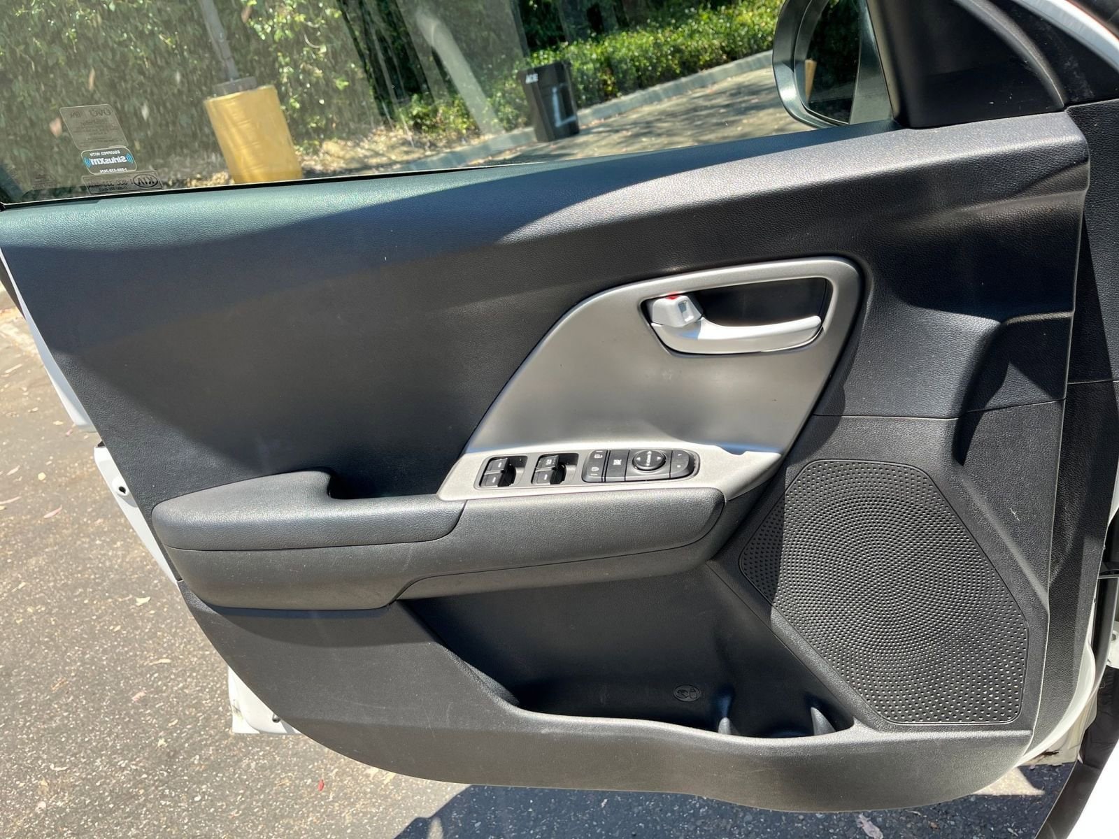 Thumbnail: 2019 Kia Niro - 16