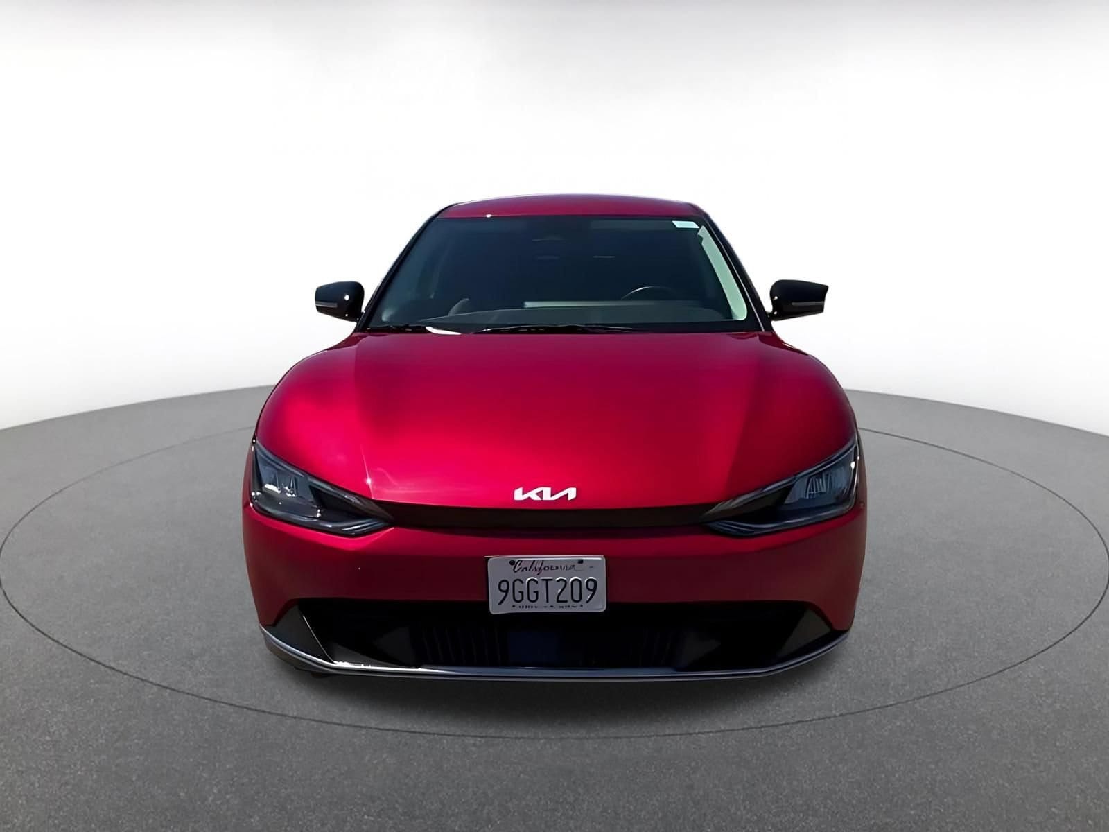 Thumbnail: 2023 Kia EV6 - 3