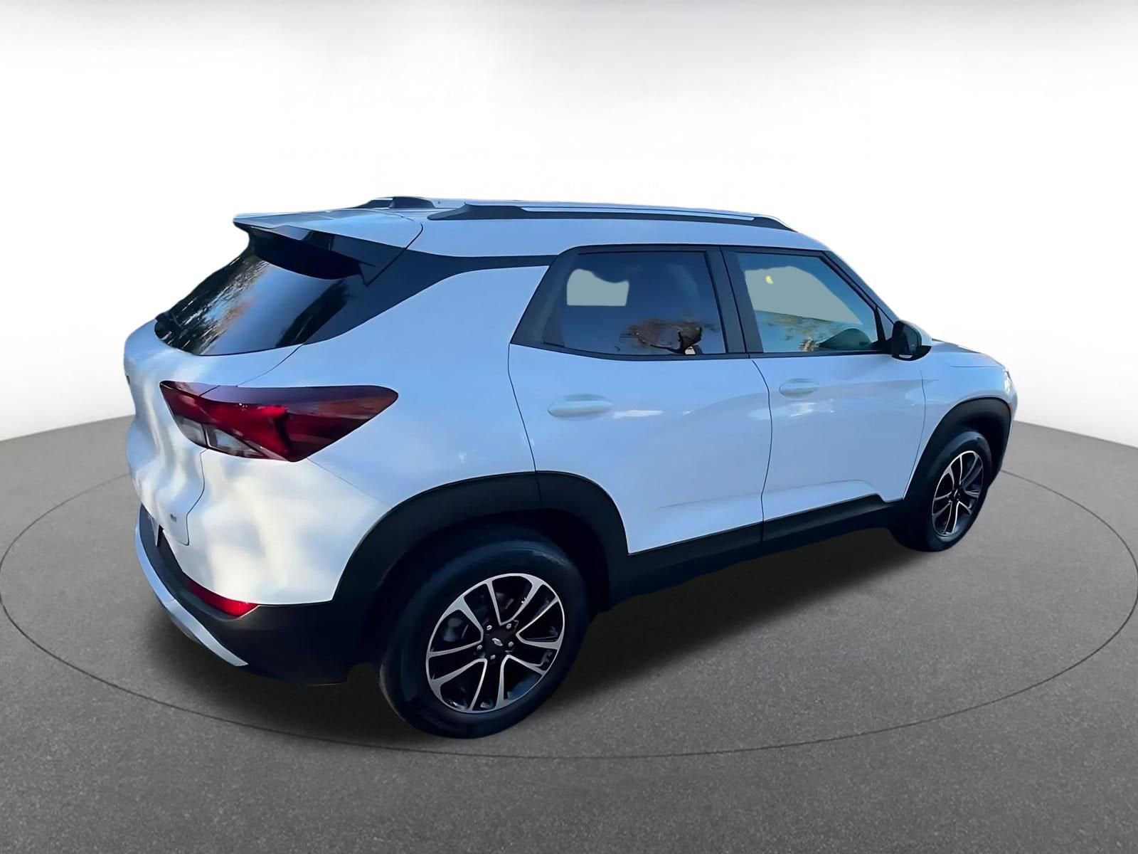 Thumbnail: 2025 Chevrolet TrailBlazer - 15