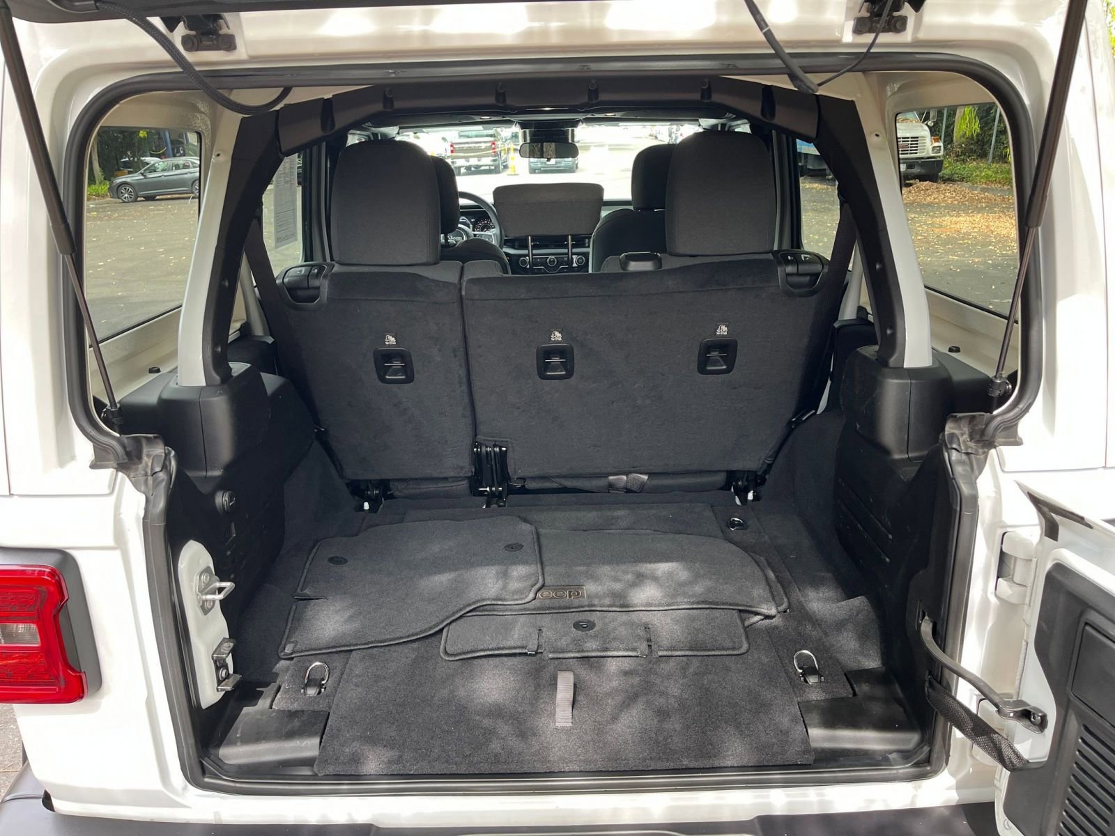 Thumbnail: 2025 Jeep Wrangler - 30