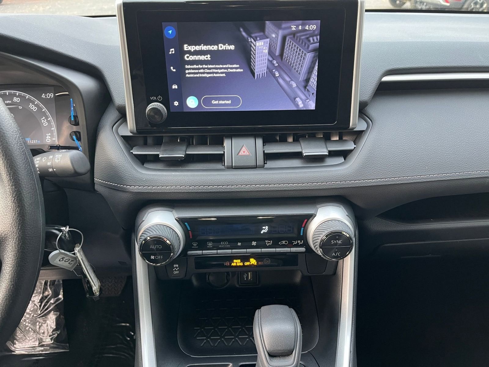 Thumbnail: 2025 Toyota RAV4 - 18