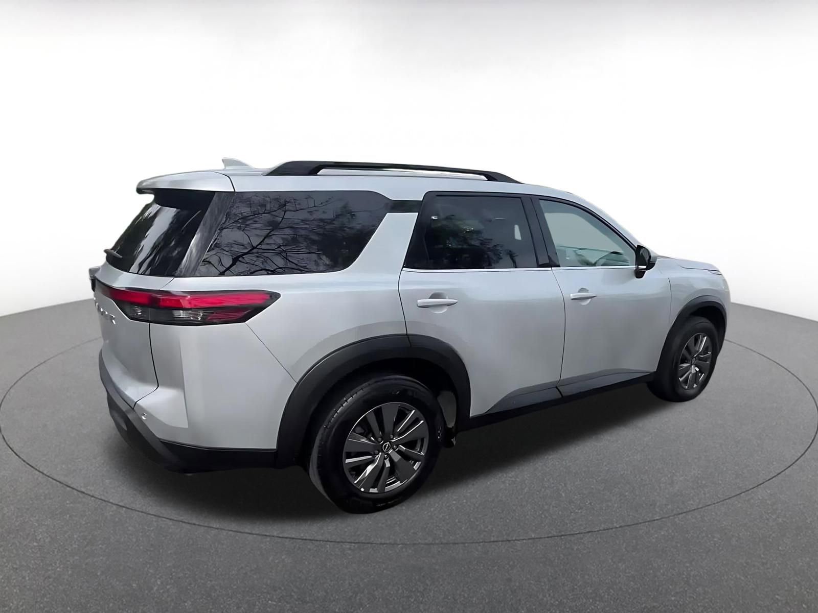 Thumbnail: 2025 Nissan Pathfinder - 15