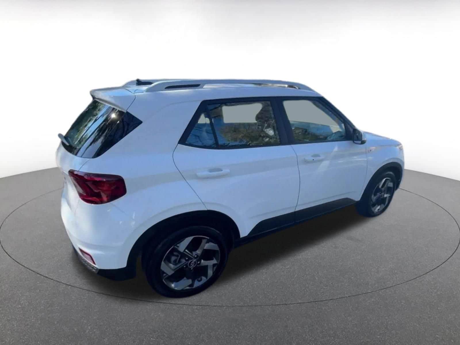 Thumbnail: 2025 Hyundai Venue - 15