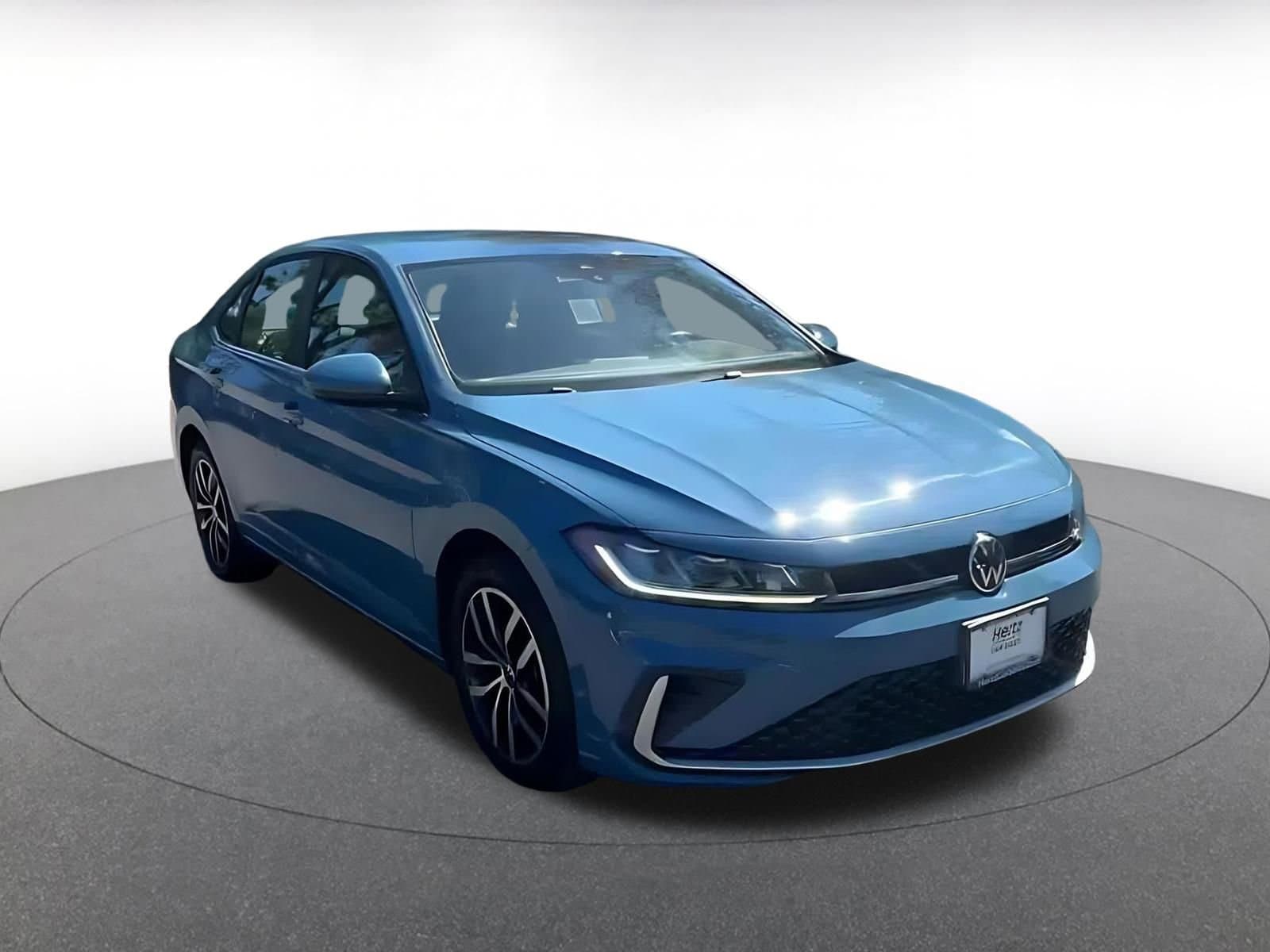 Thumbnail: 2025 Volkswagen Jetta - 3