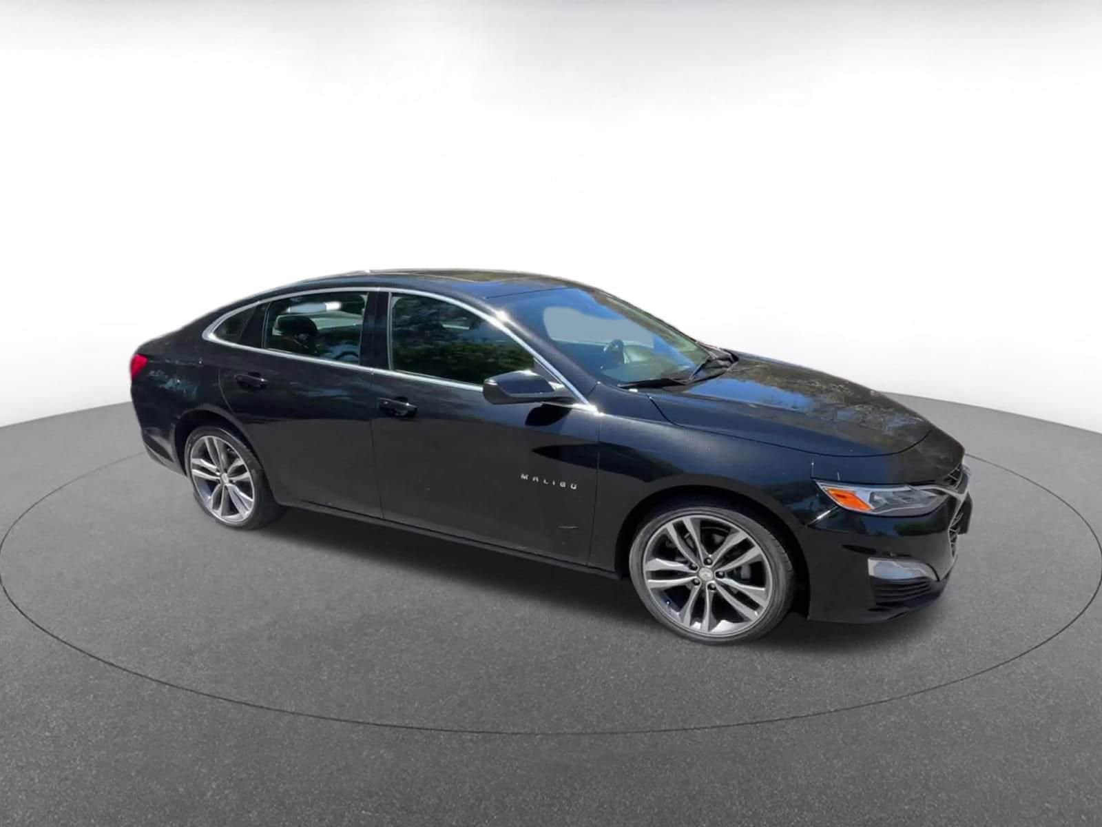 Thumbnail: 2024 Chevrolet Malibu - 2