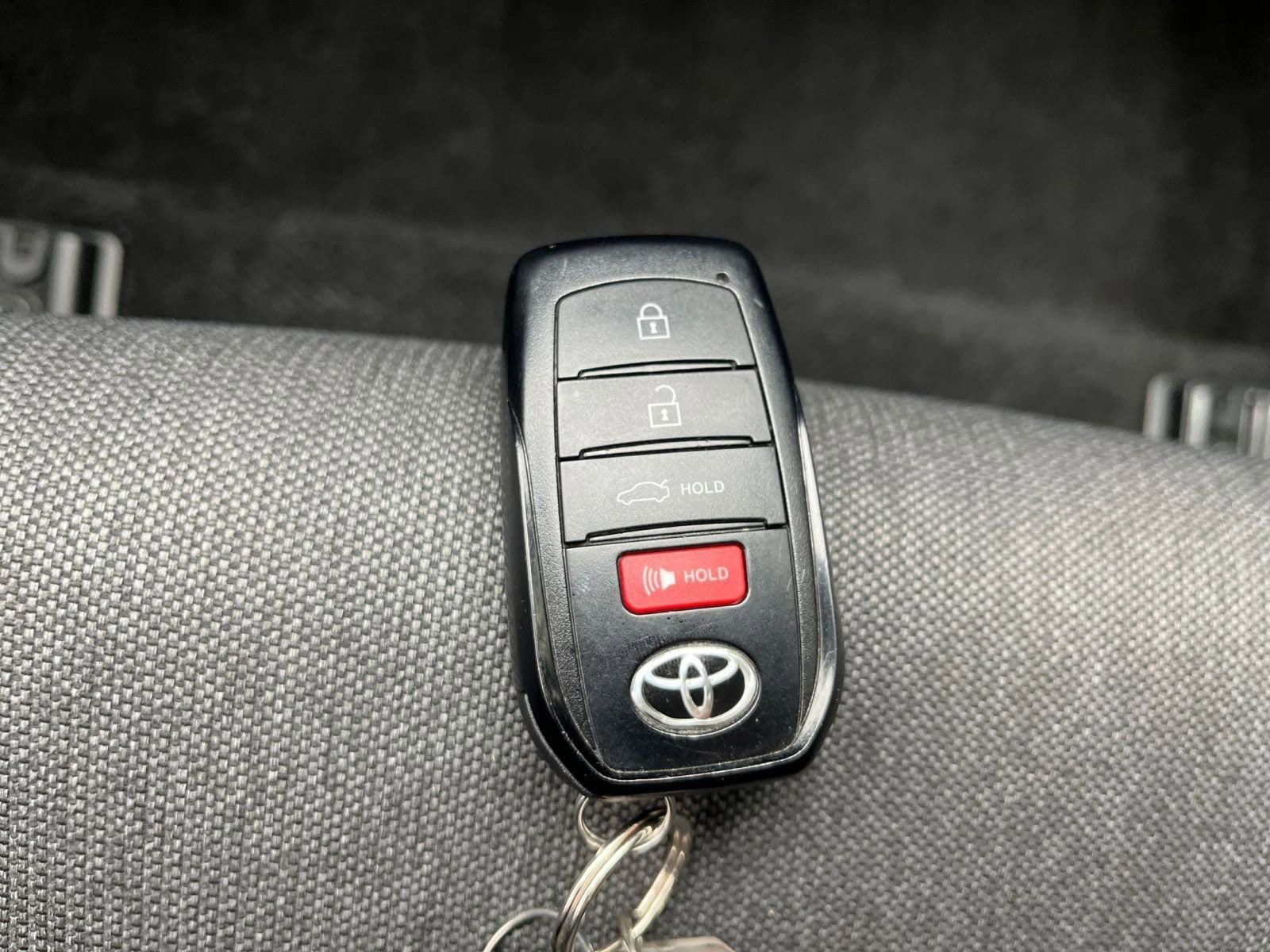 Thumbnail: 2025 Toyota Camry - 22