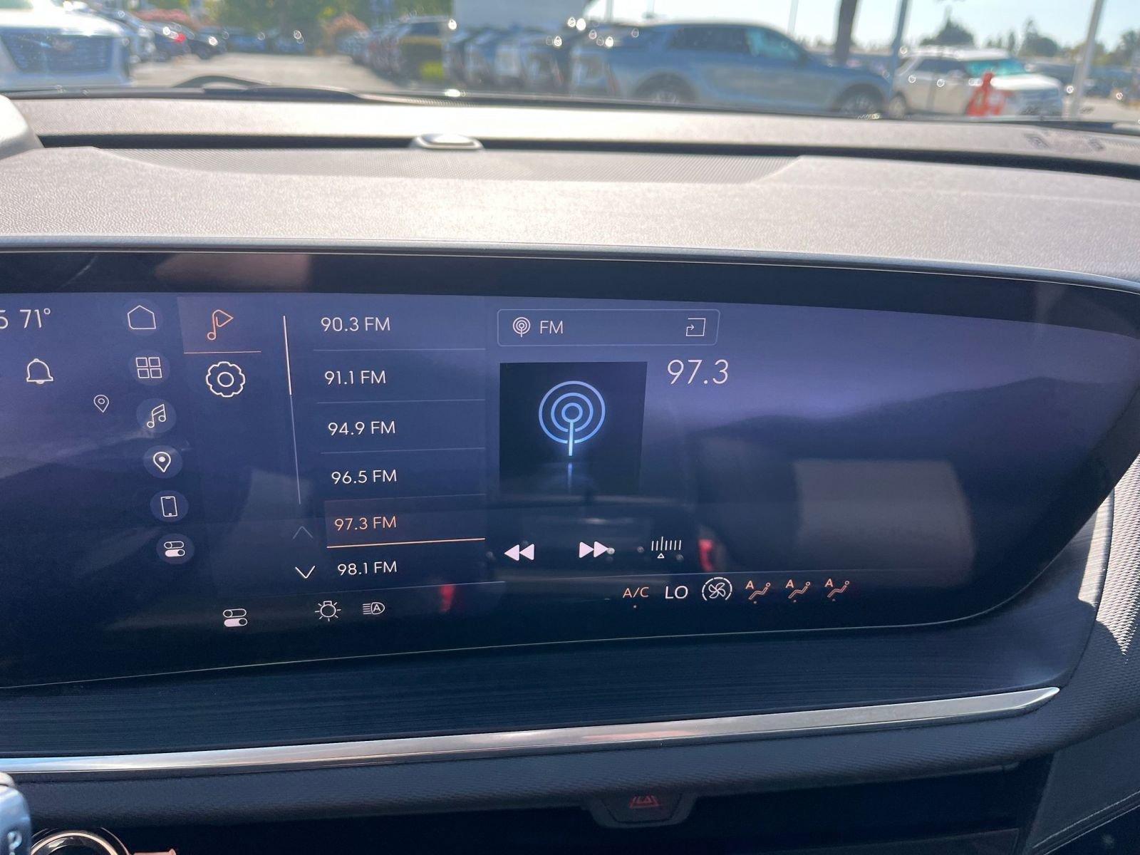 Thumbnail: 2024 Buick Envision - 21