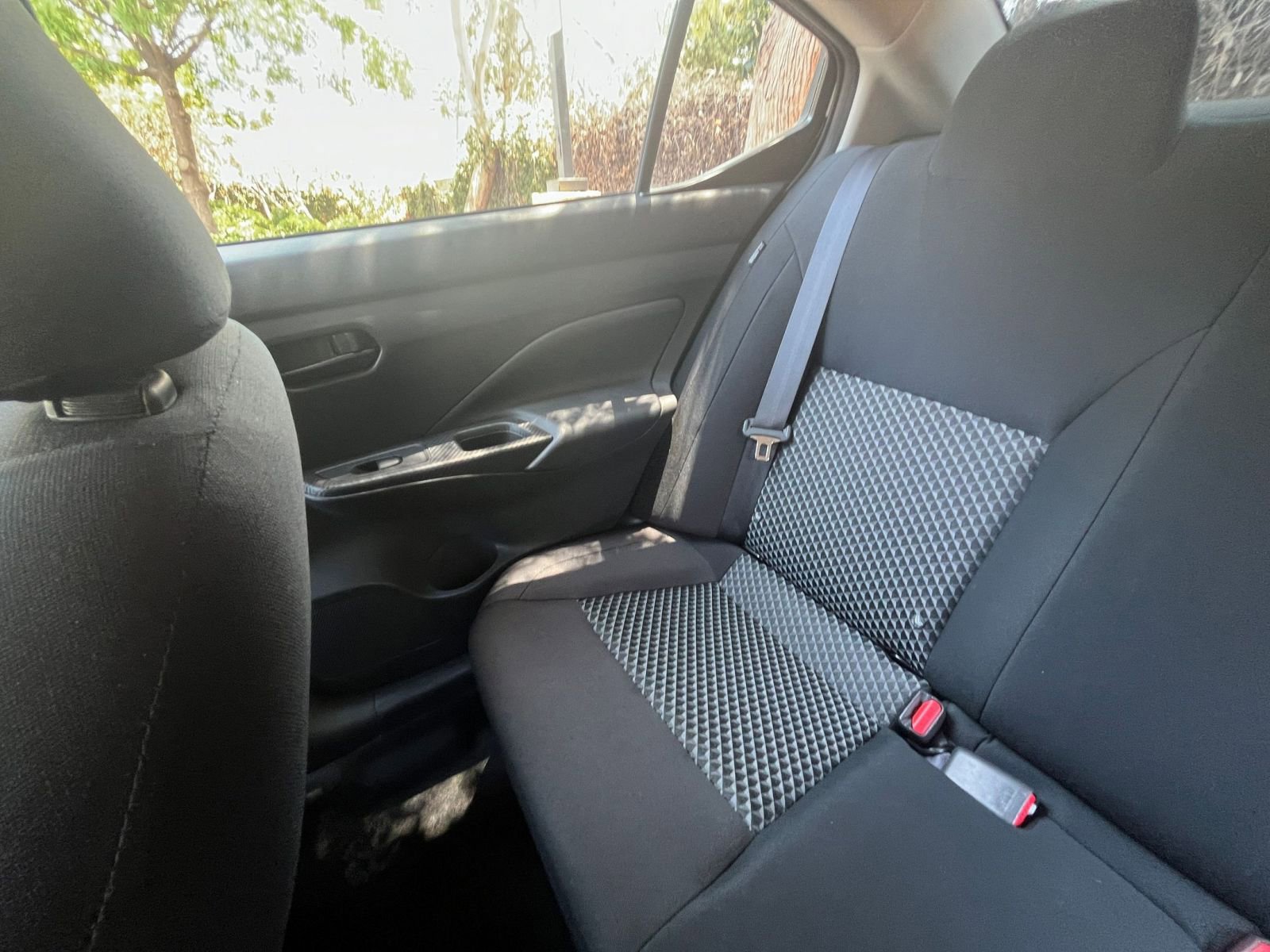 2024 Nissan Versa S 32