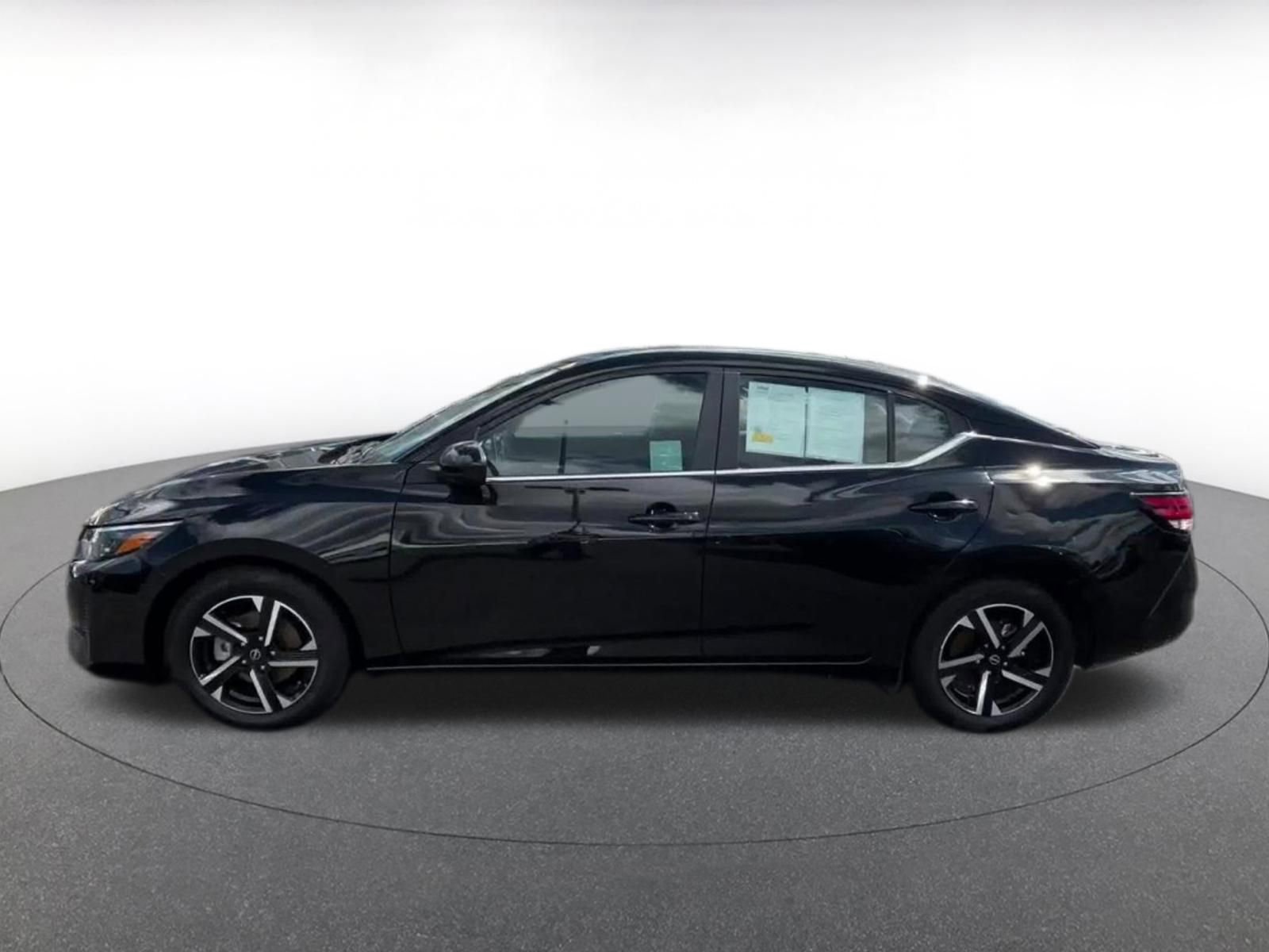Thumbnail: 2025 Nissan Sentra - 9