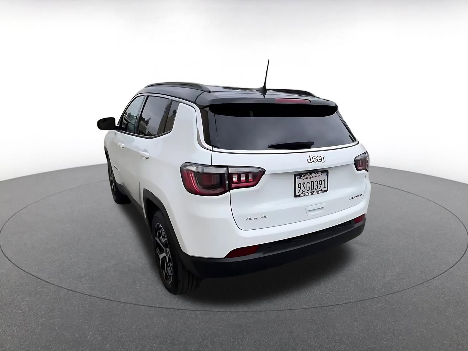 Thumbnail: 2025 Jeep Compass - 11