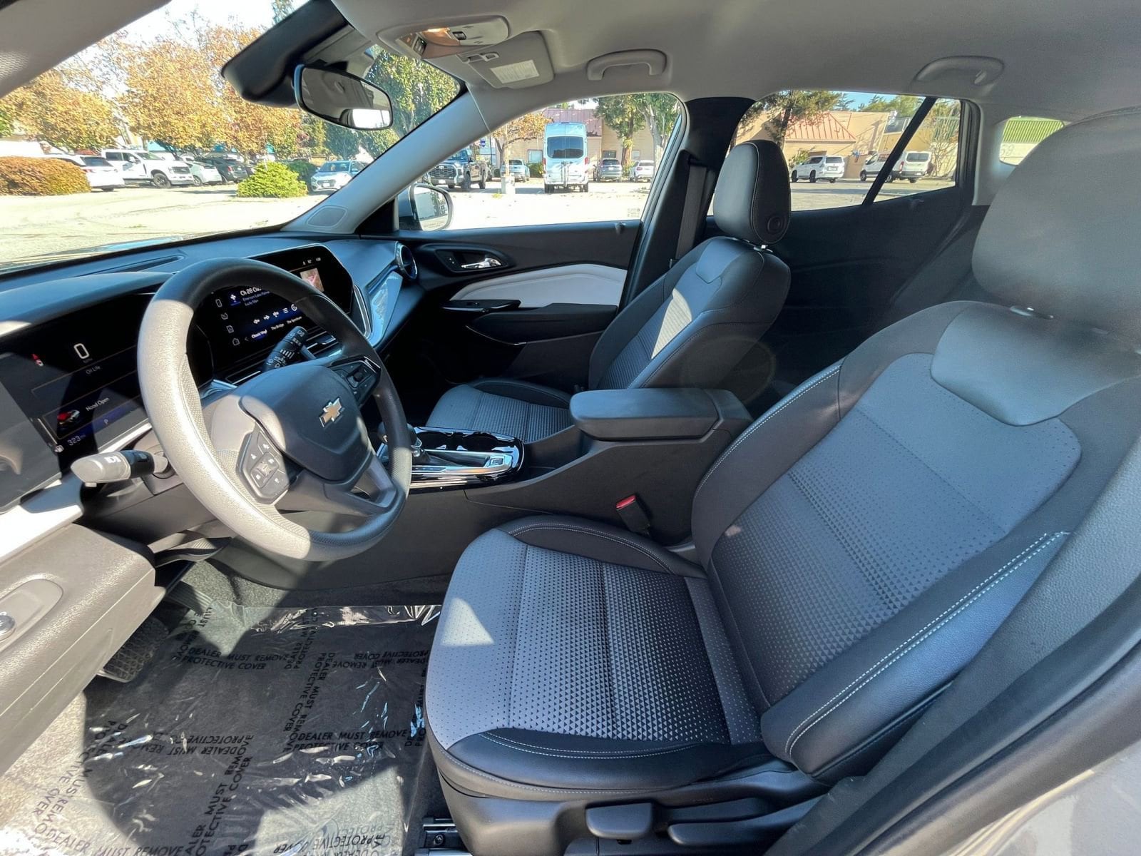 Thumbnail: 2025 Chevrolet Trax - 24