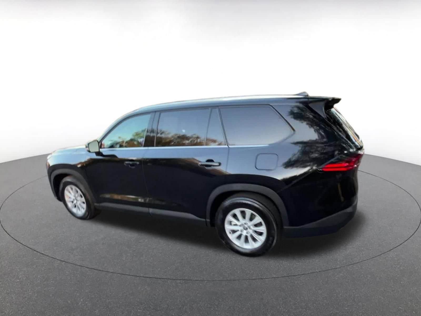 Thumbnail: 2025 Toyota Grand Highlander - 10