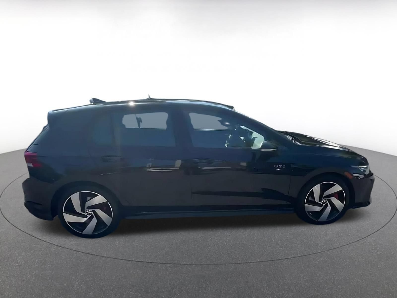 Thumbnail: 2026 Volkswagen Golf - 16