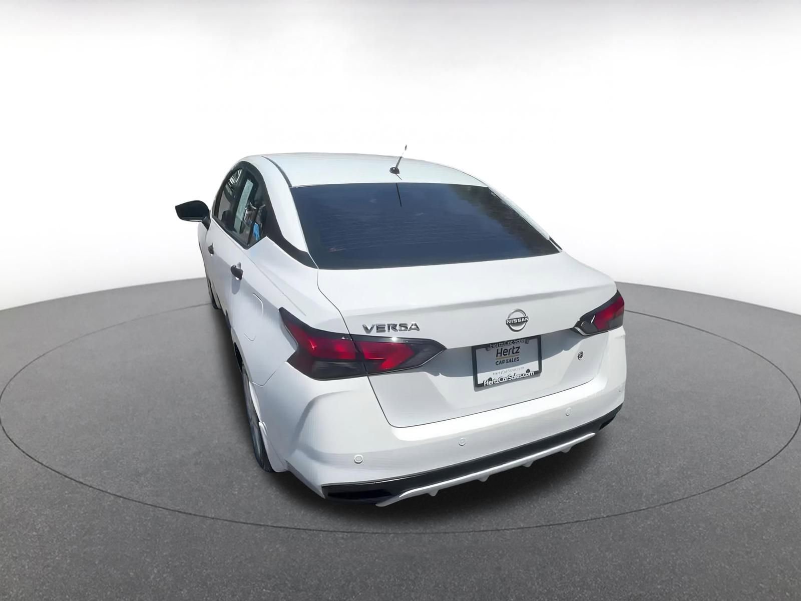 2024 Nissan Versa S 9