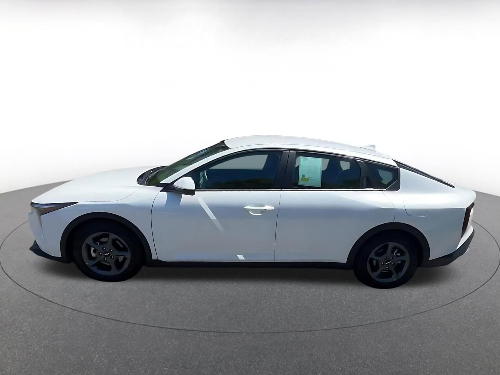 Thumbnail: 2025 Kia K4 - 10