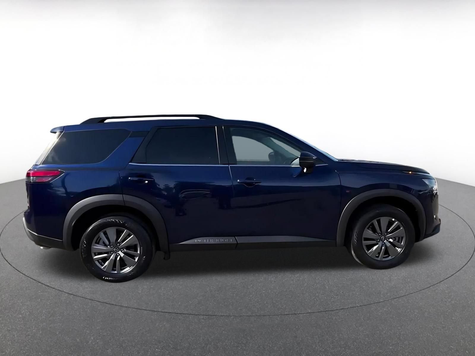 Thumbnail: 2025 Nissan Pathfinder - 13