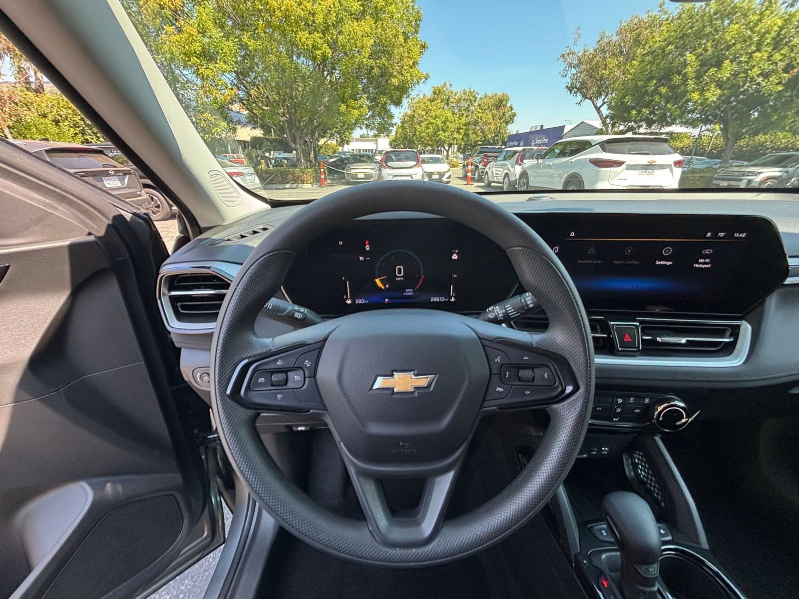 Thumbnail: 2025 Chevrolet TrailBlazer - 28