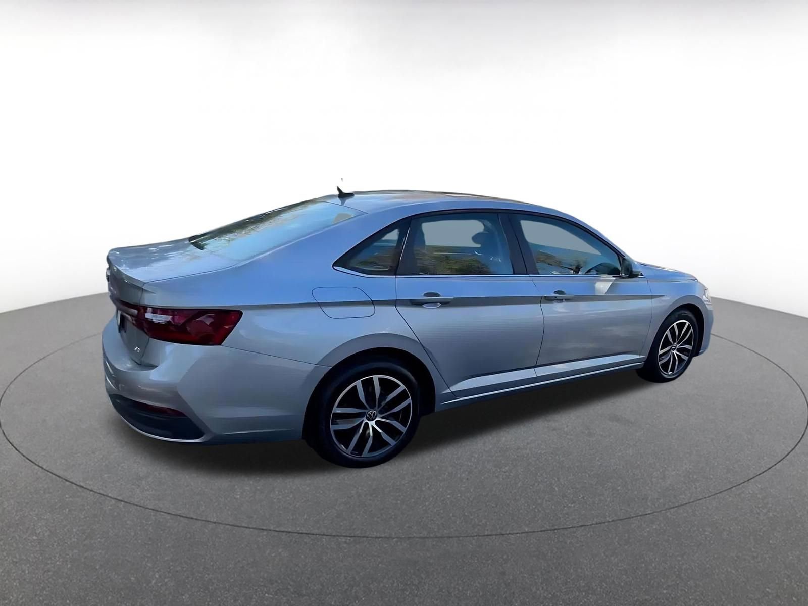 Thumbnail: 2025 Volkswagen Jetta - 15