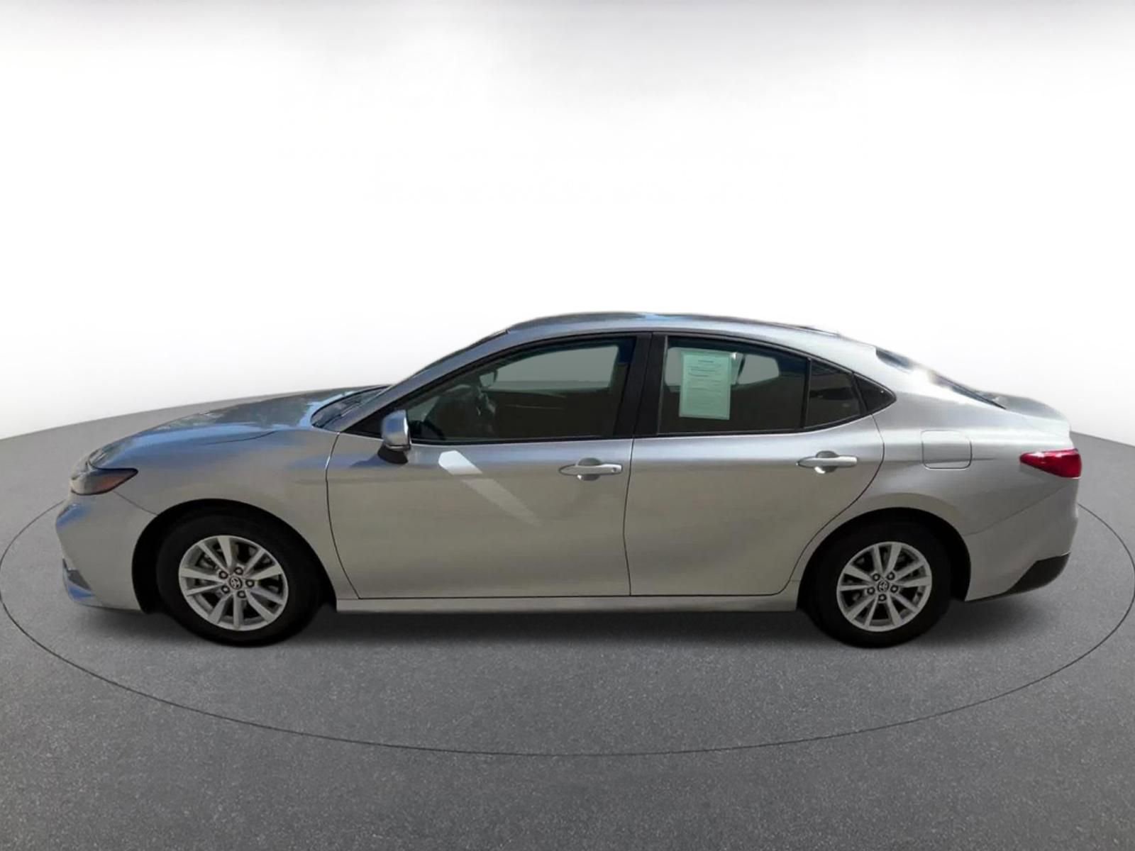 Thumbnail: 2025 Toyota Camry - 9