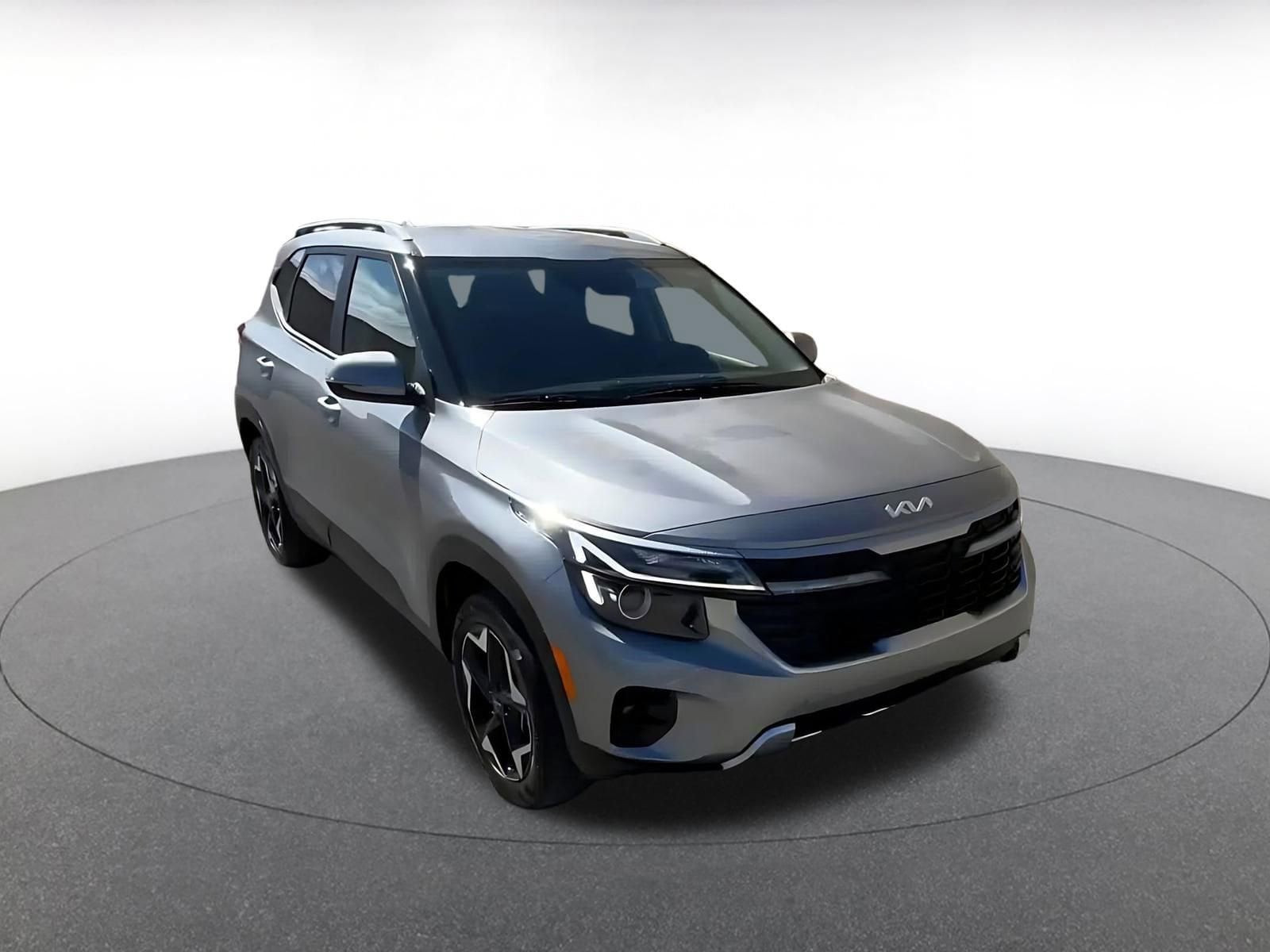 Thumbnail: 2025 Kia Seltos - 3