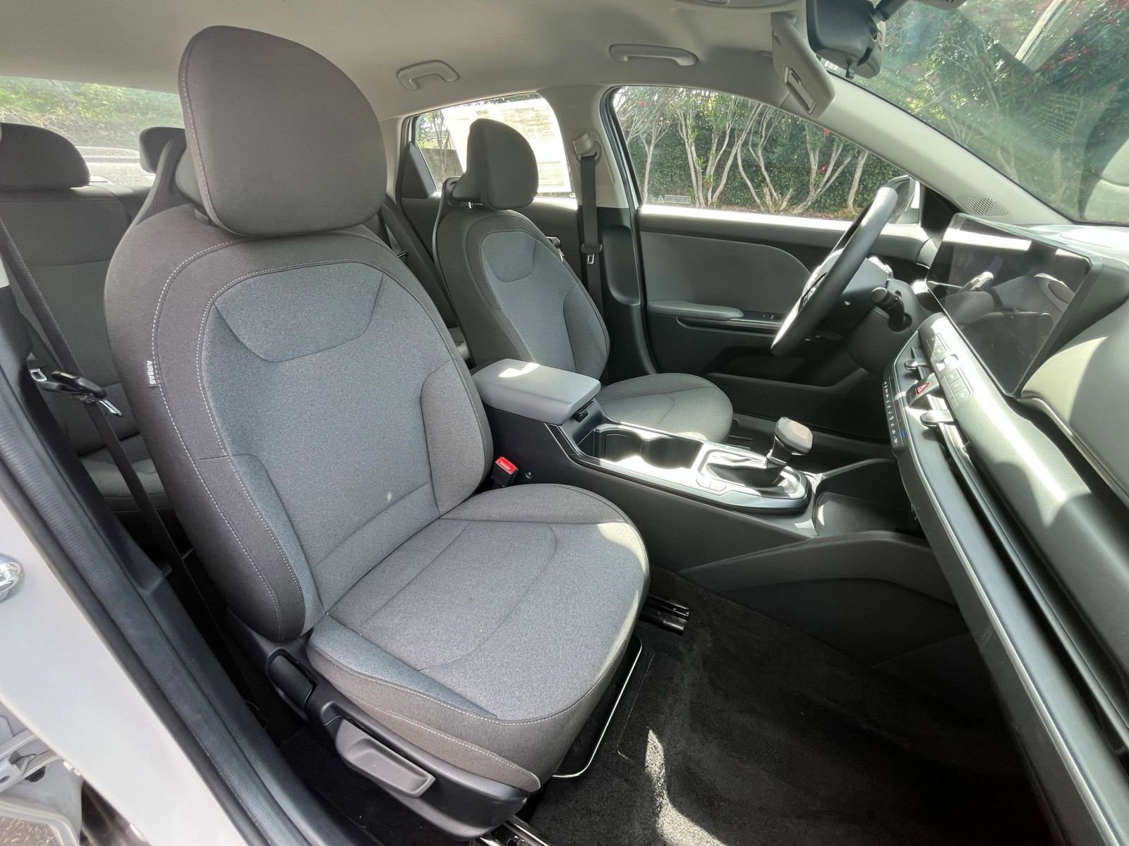 Thumbnail: 2025 Kia K4 - 35