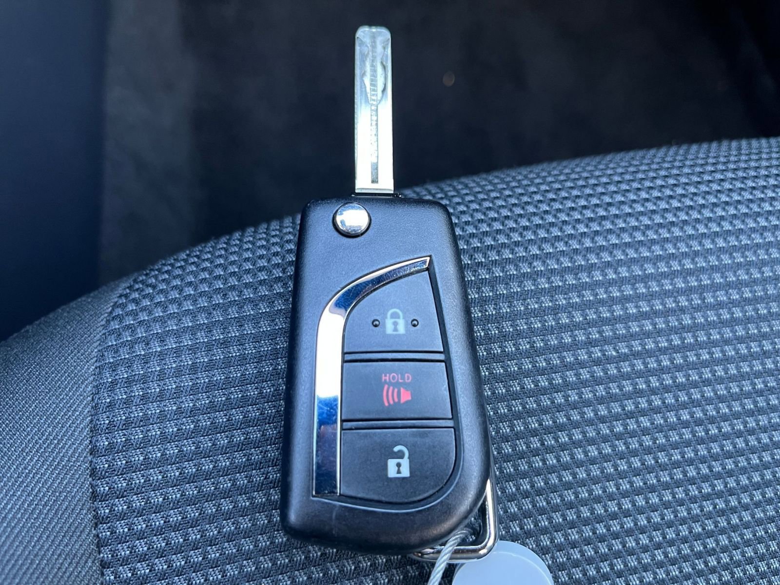 Thumbnail: 2025 Toyota RAV4 - 22